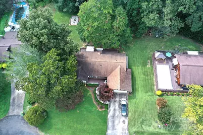 112 Royal Oak Court, Lenoir, NC 28645 - Photo 3