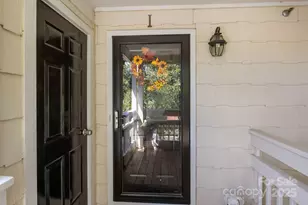 18009 Kings Point Dr, Cornelius, NC 28031 - Photo 3