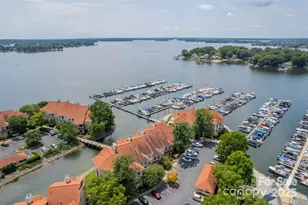 18009 Kings Point Dr, Cornelius, NC 28031 - Photo 33