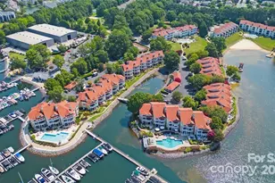 18009 Kings Point Dr, Cornelius, NC 28031 - Photo 31