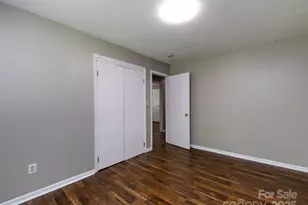 7109 Bisaner St, Charlotte, NC 28269 - Photo 25