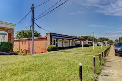617 E 2nd Avenue, Gastonia, NC 28054 - Photo 3
