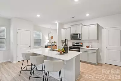 608 13th Avenue Drive NE, Hickory, NC 28601 - Photo 13