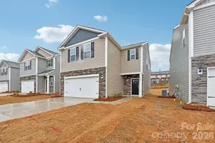 608 13th Ave Dr NE, Hickory, NC 28601 - Photo 3