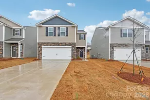 608 13th Ave Dr NE, Hickory, NC 28601 - Photo 1