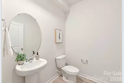 608 13th Avenue Drive NE, Hickory, NC 28601 - Photo 15