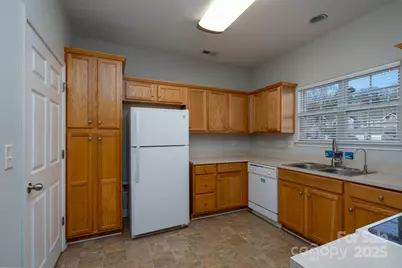 347 Valley Brook Lane SE, Concord, NC 28025 - Photo 5