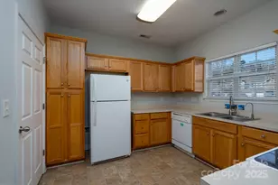 347 Valley Brook Ln SE, Concord, NC 28025 - Photo 5