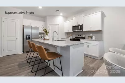 1374 37th Avenue Lane NE, Hickory, NC 28601 - Photo 3