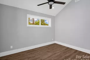 1 Pinnacle Vw Rd, Asheville, NC 28803 - Photo 15