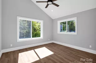 1 Pinnacle Vw Rd, Asheville, NC 28803 - Photo 17