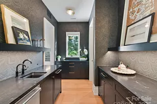 1840 Sharon Ln, Charlotte, NC 28211 - Photo 13