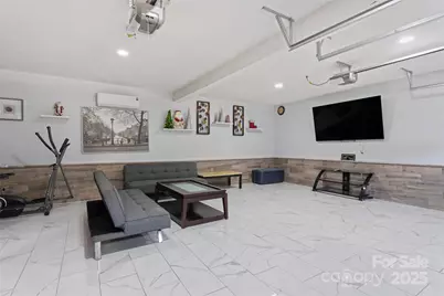 220 35th Avenue NE, Hickory, NC 28601 - Photo 29