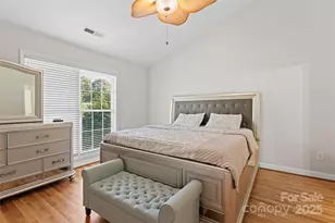 220 35th Ave NE, Hickory, NC 28601 - Photo 23