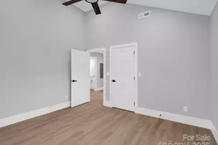 3 Pinnacle Vw Rd, Asheville, NC 28803 - Photo 17