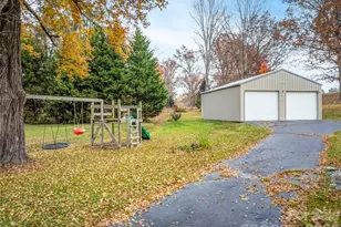 605 Dana Rd, Hendersonville, NC 28792 - Photo 7