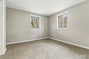 605 Dana Rd, Hendersonville, NC 28792 - Photo 27