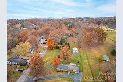 605 Dana Road, Hendersonville, NC 28792 - Photo 5