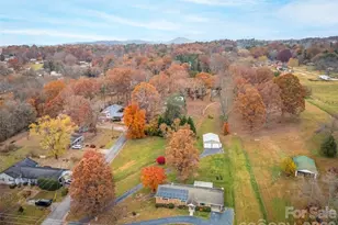 605 Dana Rd, Hendersonville, NC 28792 - Photo 5