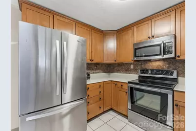 605 Dana Road, Hendersonville, NC 28792 - Photo 19