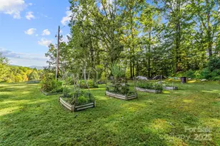 35 Mountaineer Ln, Burnsville, NC 28714 - Photo 35