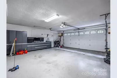 811 Sunlight Ridge, Hendersonville, NC 29792 - Photo 23