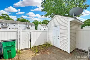 8326 Shinkansen Dr, Charlotte, NC 28213 - Photo 7