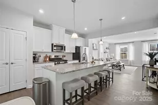 2637 Grantham Place Dr, Fort Mill, SC 29715 - Photo 7