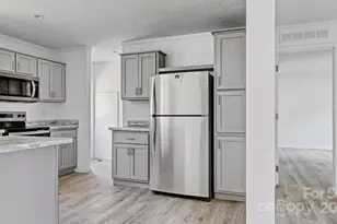 105 Apple Tree Ln, Statesville, NC 28677 - Photo 9