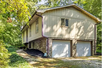 100 Greenbriar Avenue, Flat Rock, NC 28731 - Photo 5