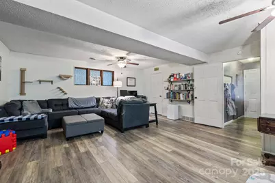 100 Greenbriar Avenue, Flat Rock, NC 28731 - Photo 31