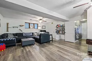 100 Greenbriar Ave, Flat Rock, NC 28731 - Photo 31