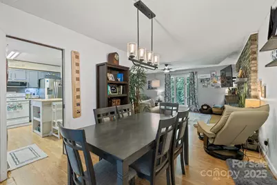 100 Greenbriar Avenue, Flat Rock, NC 28731 - Photo 17