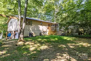 100 Greenbriar Ave, Flat Rock, NC 28731 - Photo 9