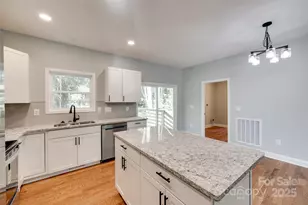 171 Williams St, York, SC 29745 - Photo 17