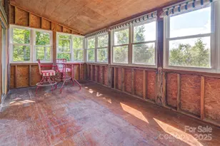 40 Craggy View Ln, Barnardsville, NC 28709 - Photo 13