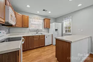 13648 Meade Glen Ct, Charlotte, NC 28273 - Photo 7