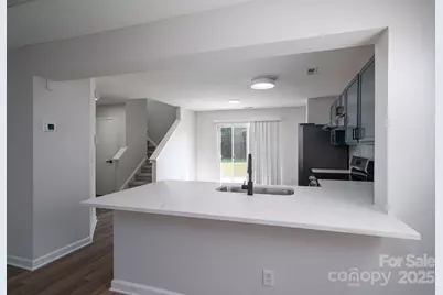 1012 Kings Mountain Lane, Gastonia, NC 28054 - Photo 9