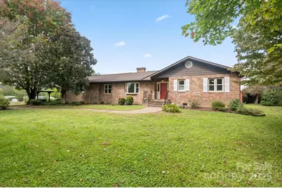 196 Broadview Circle, Brevard, NC 28712 - Photo 1