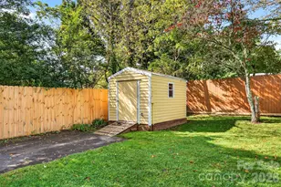 109 N Dougherty St, Black Mountain, NC 28711 - Photo 29