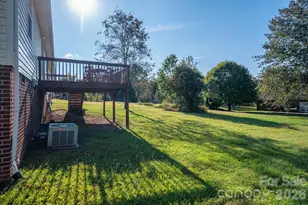 1371 Millrace Dr, Conover, NC 28613 - Photo 33