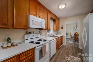 1371 Millrace Dr, Conover, NC 28613 - Photo 13