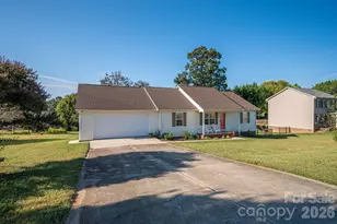1371 Millrace Dr, Conover, NC 28613 - Photo 35
