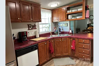 429 Riverwind Drive, Hendersonville, NC 28739 - Photo 11