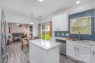 2823 Oakdale Pasture Dr, Charlotte, NC 28216 - Photo 1