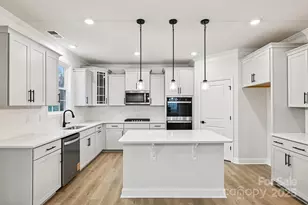 7160 Sylvan Retreat Dr, Denver, NC 28037 - Photo 5