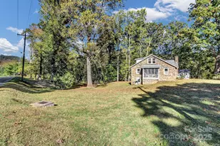 14 Mineral Springs Rd, Asheville, NC 28805 - Photo 5