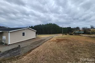 303 Johnson Dairy Rd, Mooresville, NC 28115 - Photo 5