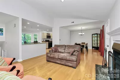 16 Woodvine Lane, Clover, SC 29710 - Photo 9