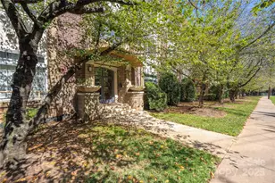 404 N Laurel Ave, Charlotte, NC 28204 - Photo 5